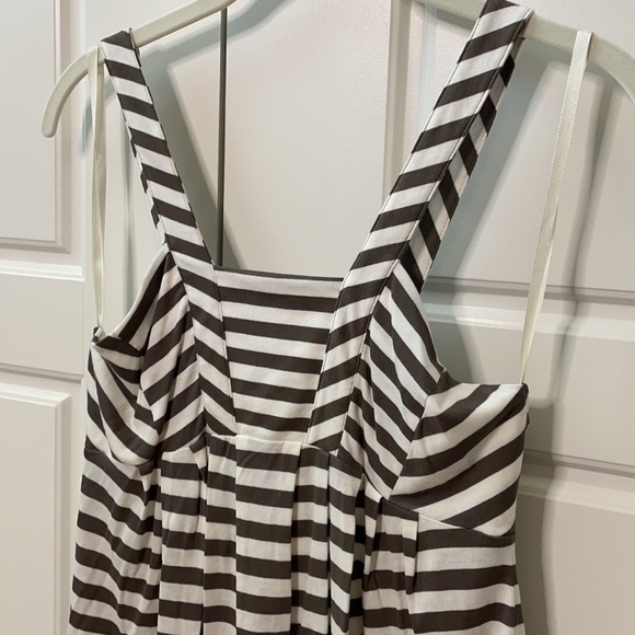 Grey white stripe top BCBG NWT - Picture 5 of 13